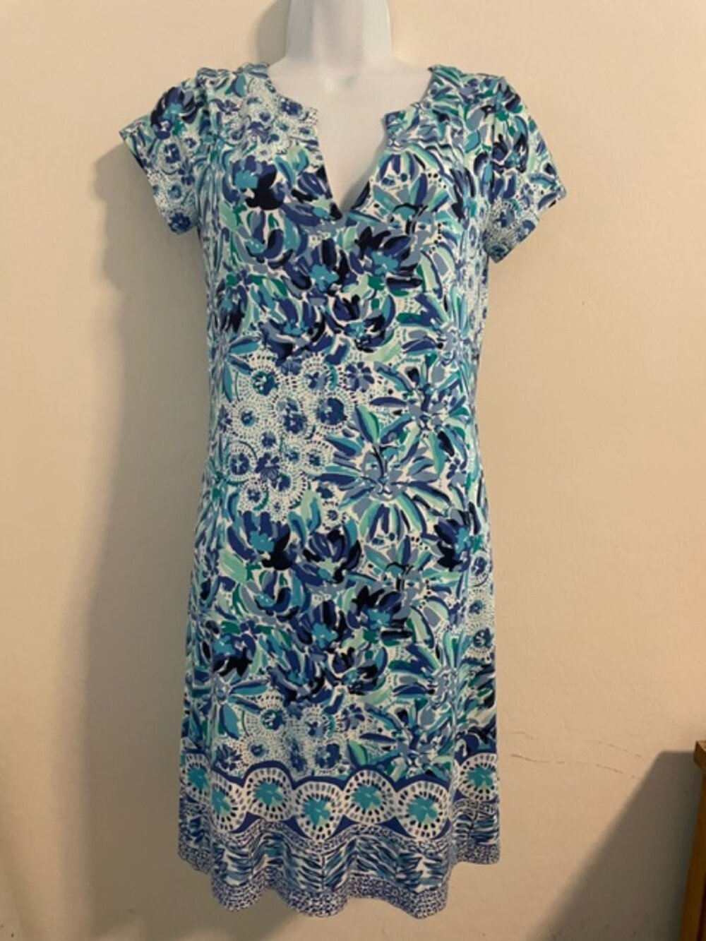 Lilly Pulitzer UPF 50+ Sophiletta Dress Blue High Maintenance Size small